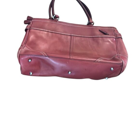 Vintage Coach tote. She has been well loved but still has life in her. She is a - Picture 4 of 6